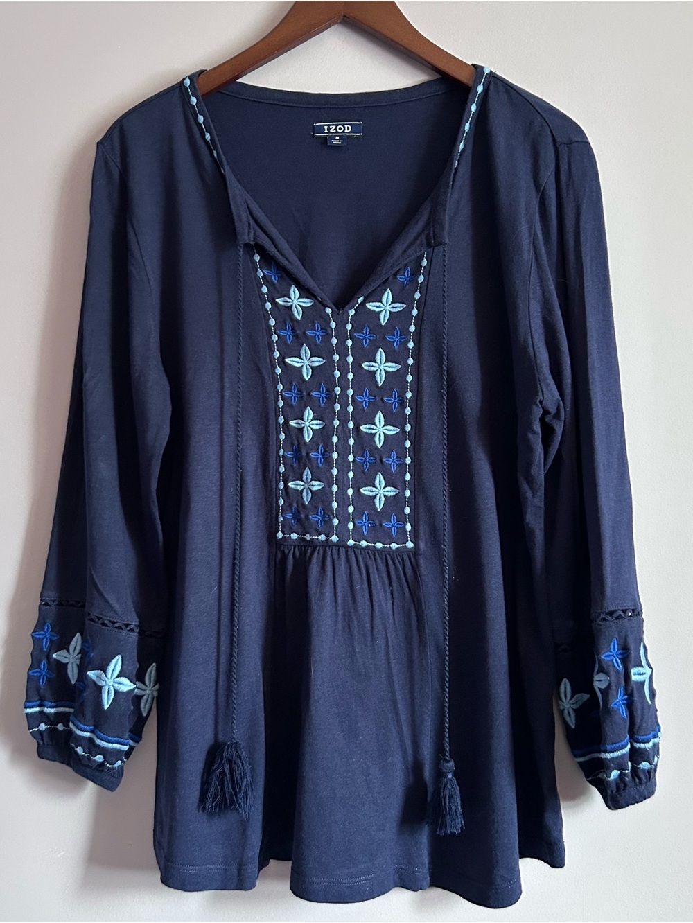 Izod Navy Blue Embroidered Peasant Blouse Size Medium
